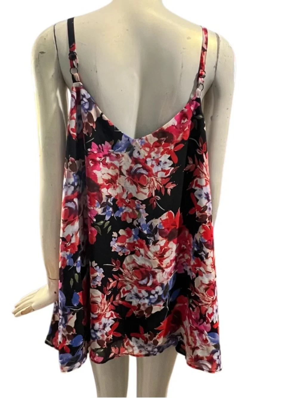 Torrid - Picture 2 of 6